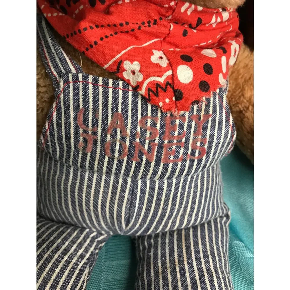 Knickerbocker good preowned